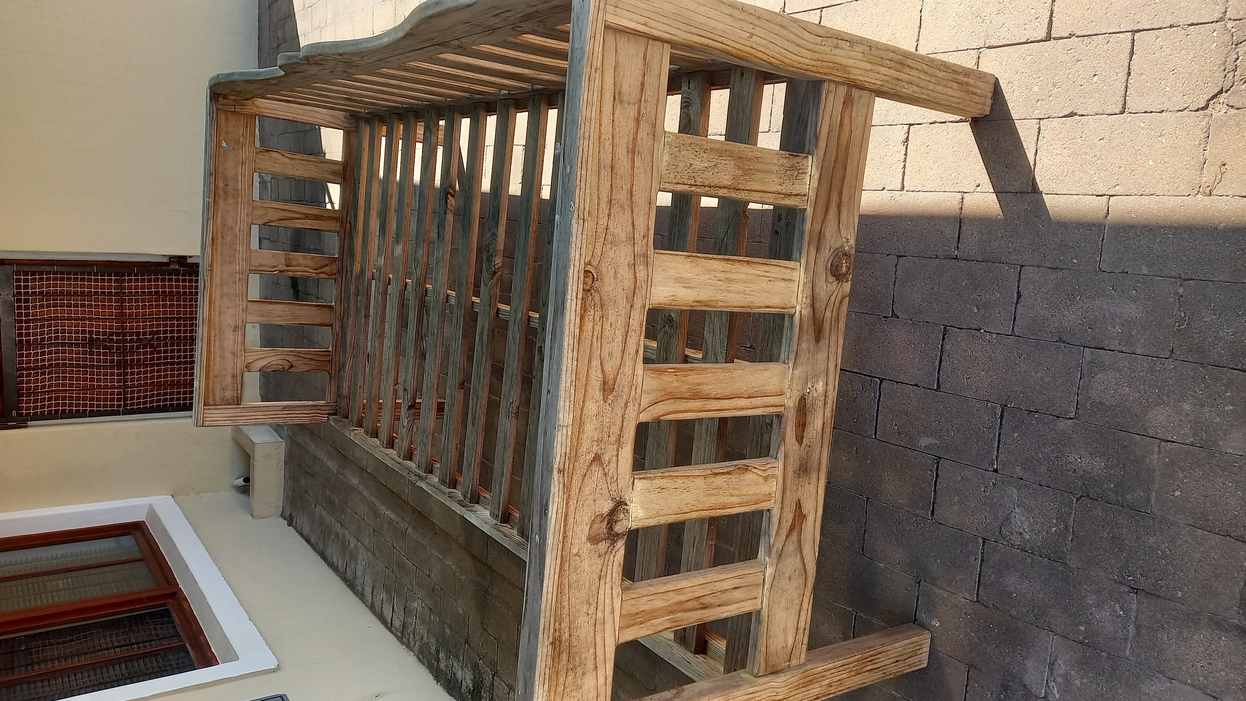 Slatted Back Panel Restoration - Step 7️⃣